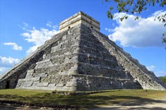 « Le Caracol » - Temple de la cité de Chichén-Itzá dans le Yucatán - Mexique