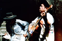 Les Musiciens dans les ruelles de Taxco...